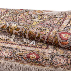An oriental Hereke rug with silk thread — image 6