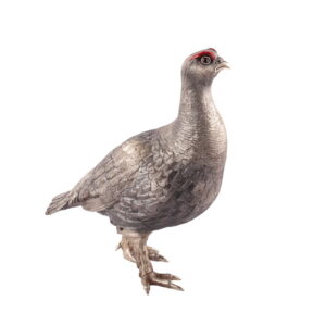 A Solid sterling silver figurine of a hen — image 1