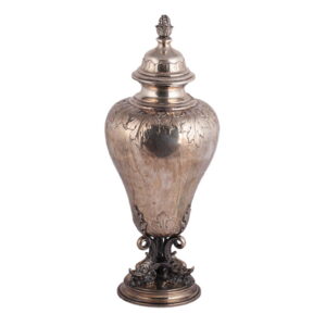 A massive Italian goblet — image 1