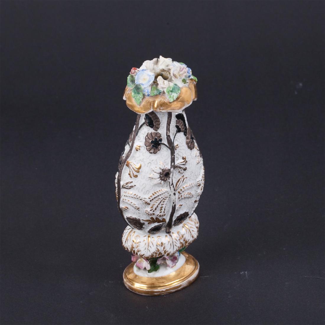 Russian porcelain vase with floral ornamentation — image 2