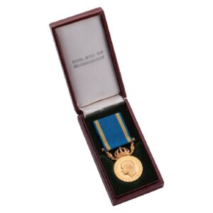 Medal For generosity and honesty — image 1