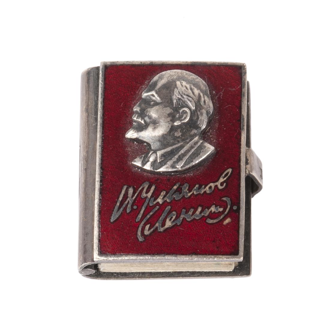 Pocket book-album with V. Lenin photos — image 1