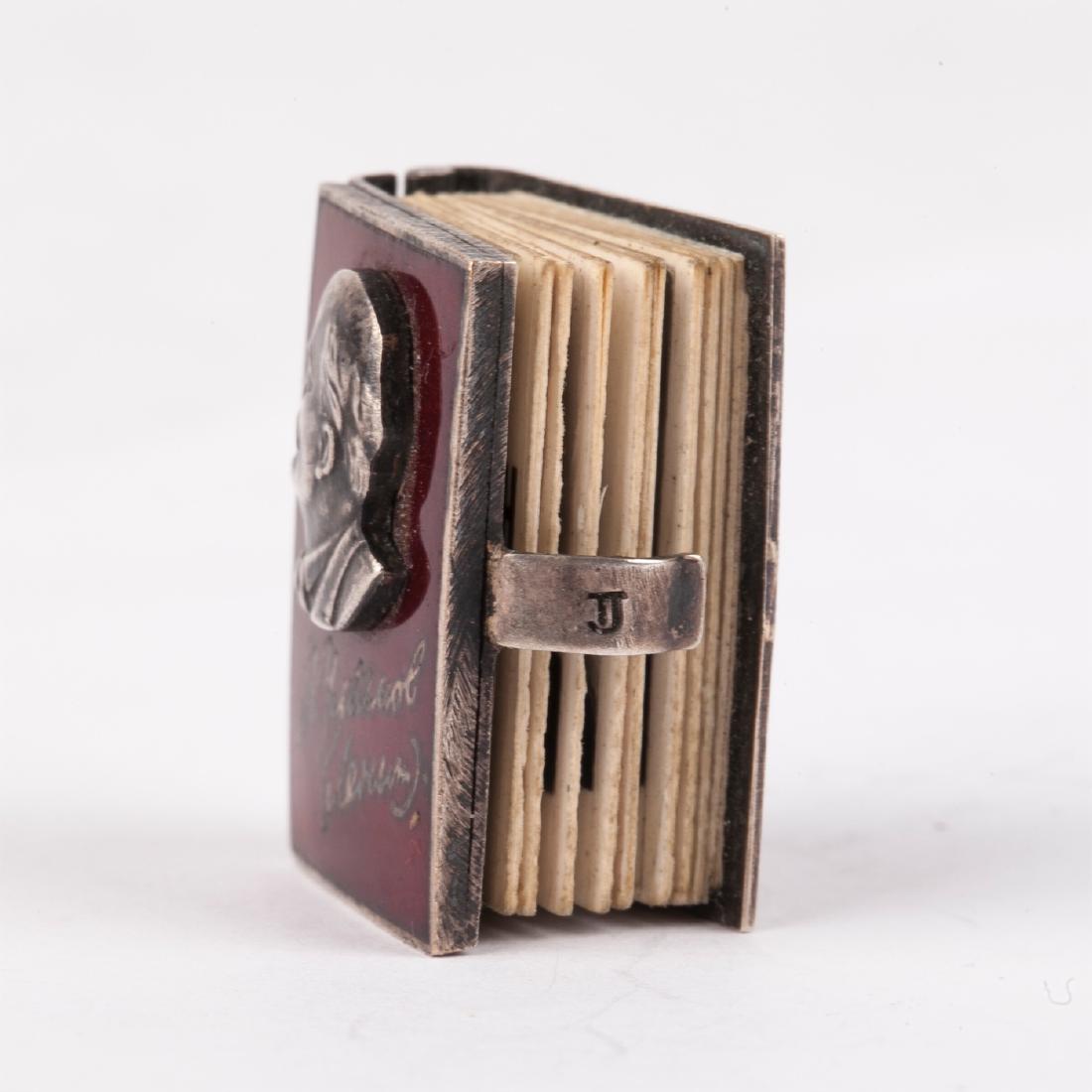 Pocket book-album with V. Lenin photos — image 2
