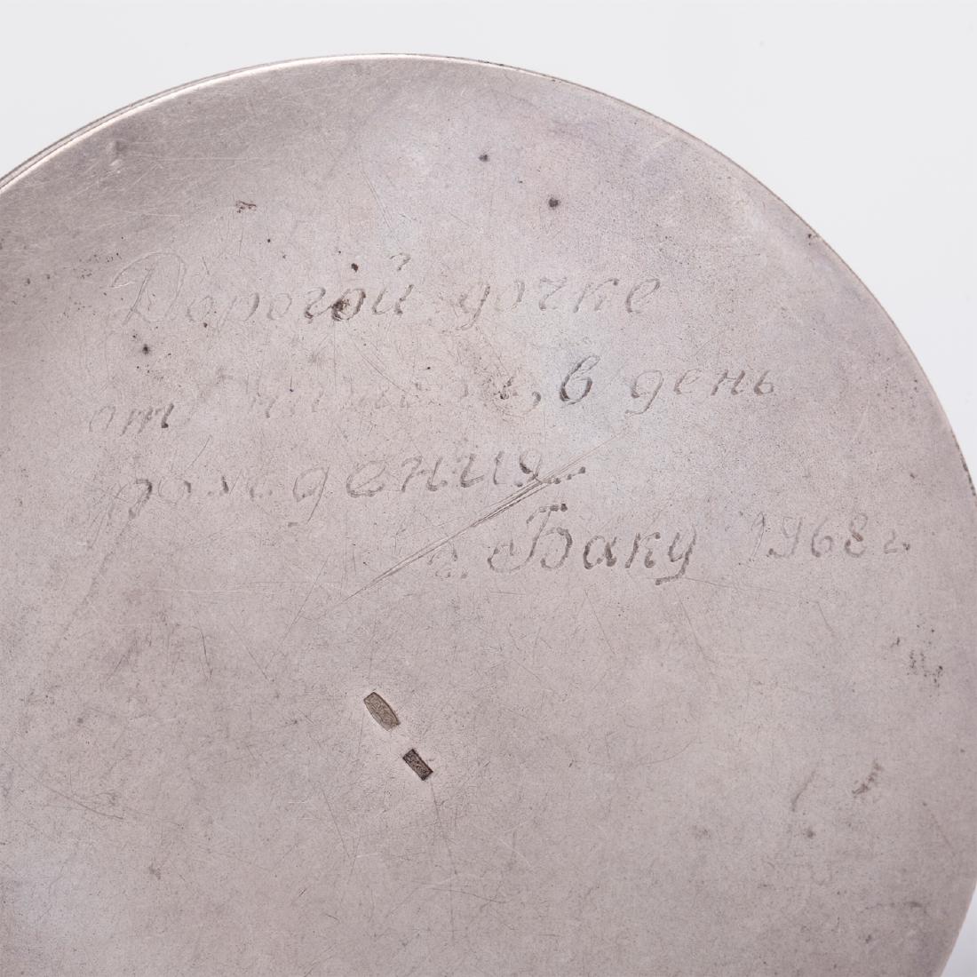 Russian silver powder box with the engraving — image 5