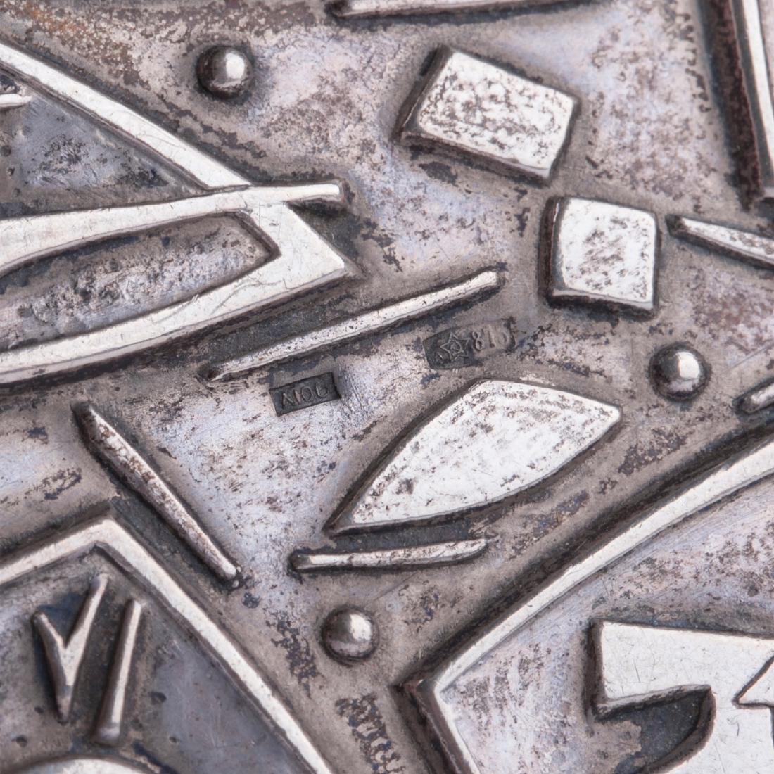 Russian silver powder box with the engraving — image 7