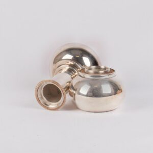 An Asprey & Co "dumbbell" cocktail shaker — image 3