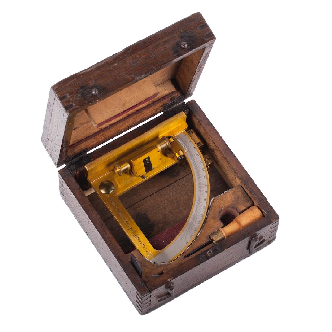 Old Russian artillery inclinometer — image 1