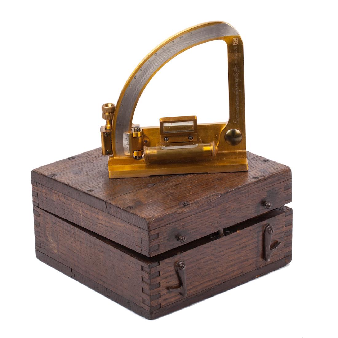 Old Russian artillery inclinometer — image 2