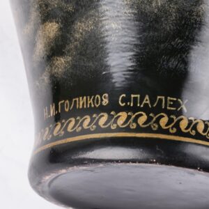 Grand ceramic and lacquer painting vase "Troyka" — image 5