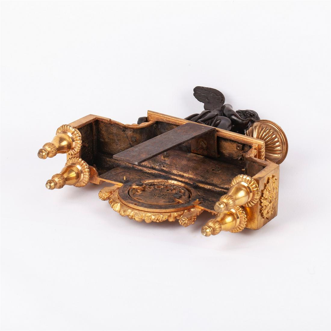 A pair of bronze sculptures for mantel clock — image 5