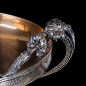 L.Larson & Co silver figural centerpiece — image 4