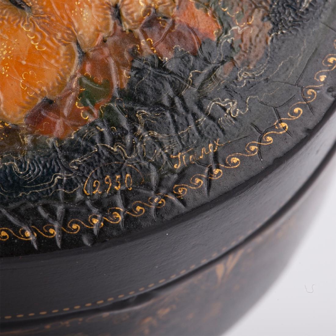 Pair of Soviet lacquer boxes from Palekh — image 8