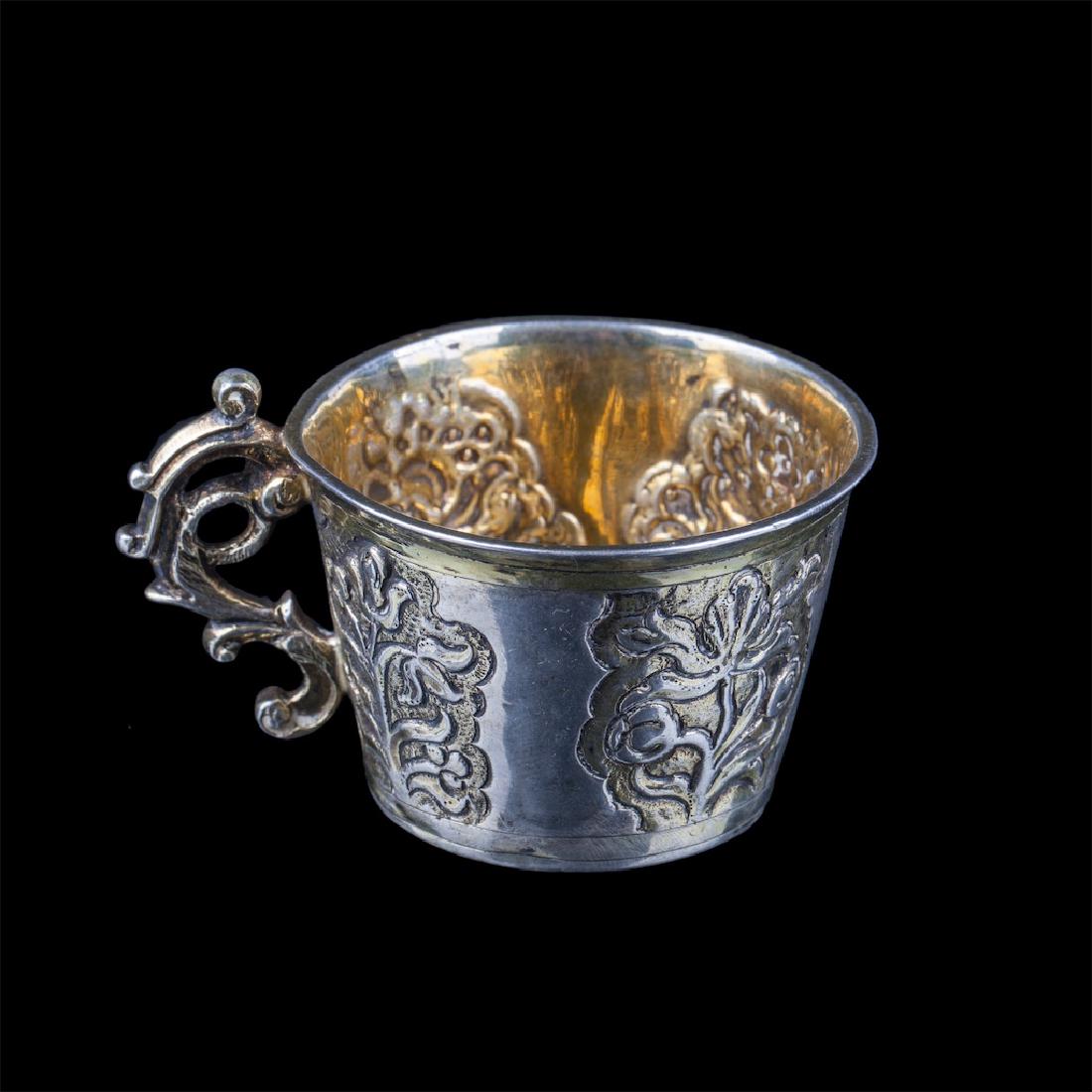 Small Russian silver-gilt beaker — image 2