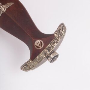 SA honour award dagger with chain suspension — image 6