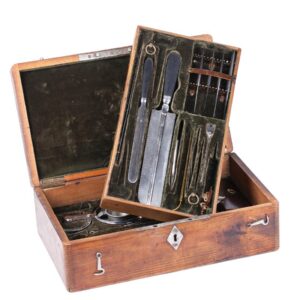 Russian set of WWI surgical instruments — image 1
